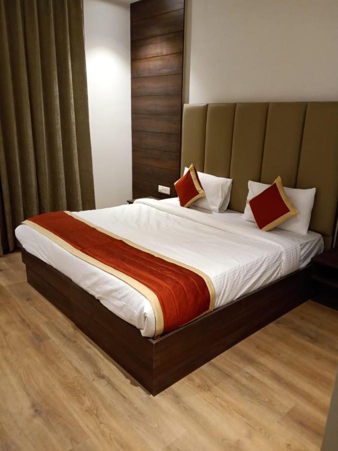 Hotel Sourav Park Inn Agra Agra  Ngoại thất bức ảnh