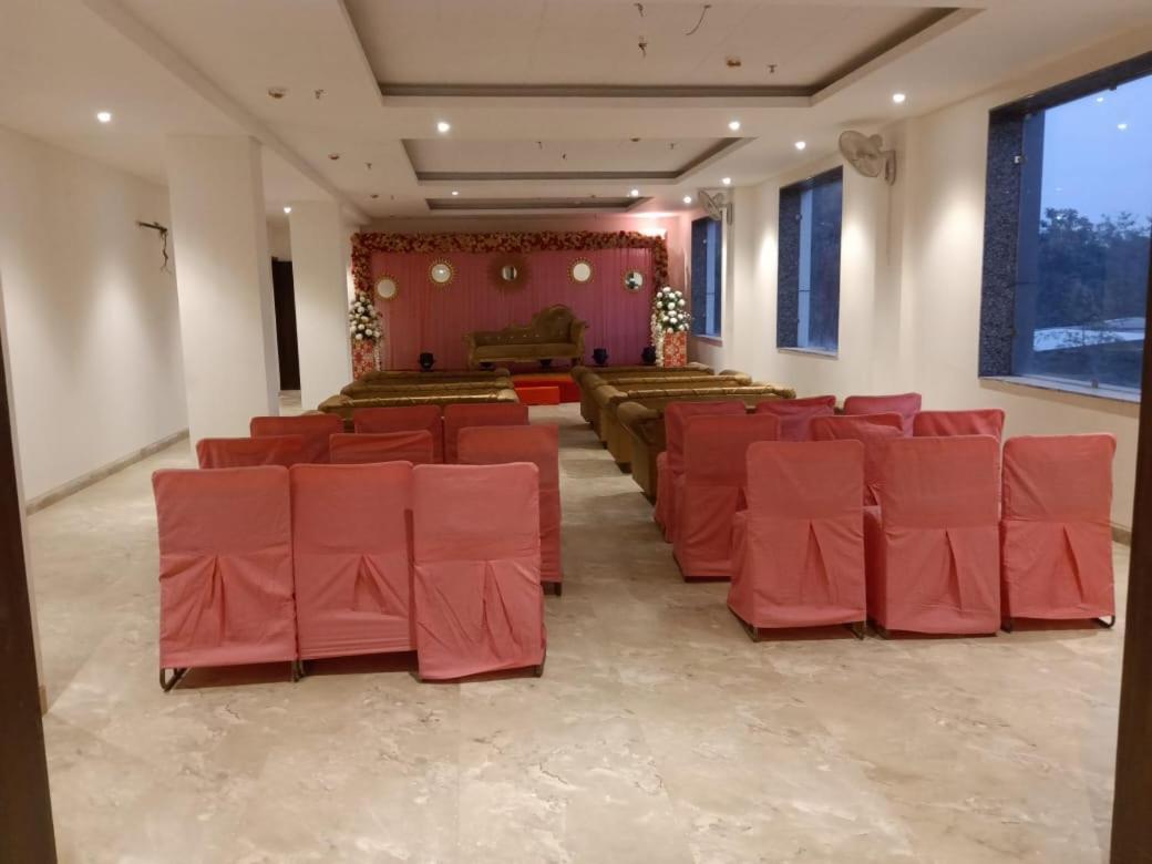 Hotel Sourav Park Inn Agra Agra  Ngoại thất bức ảnh