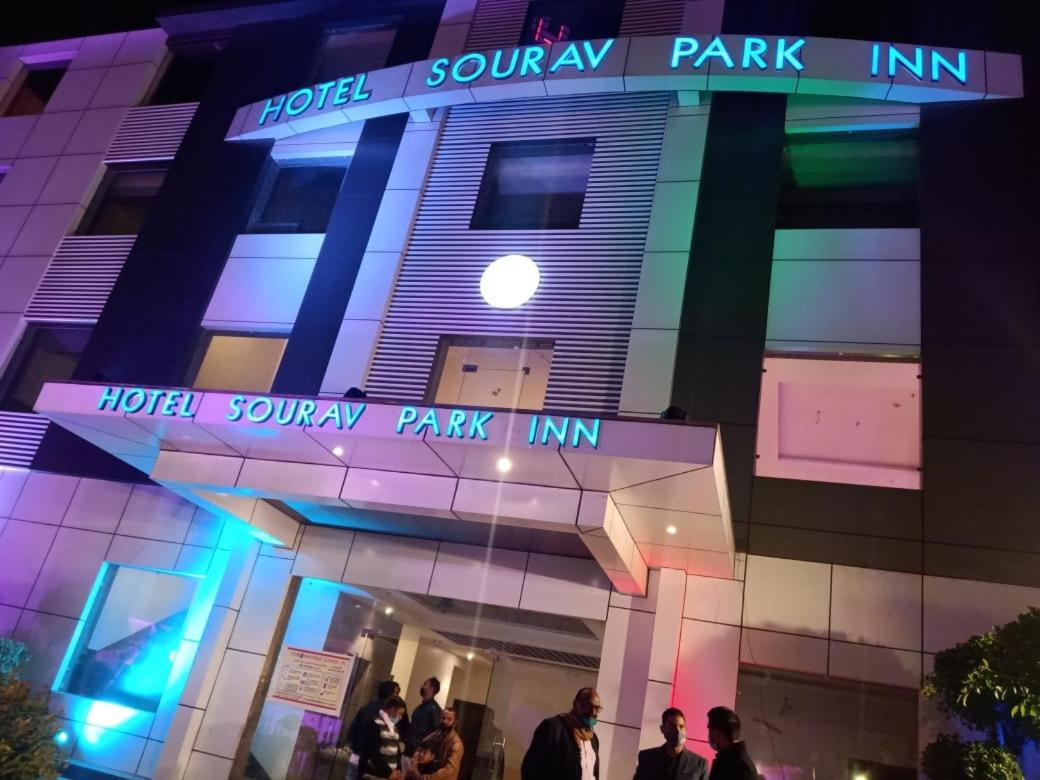 Hotel Sourav Park Inn Agra Agra  Ngoại thất bức ảnh