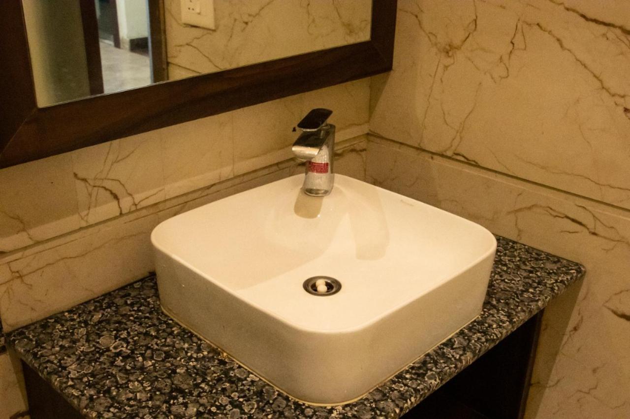 Hotel Sourav Park Inn Agra Agra  Ngoại thất bức ảnh